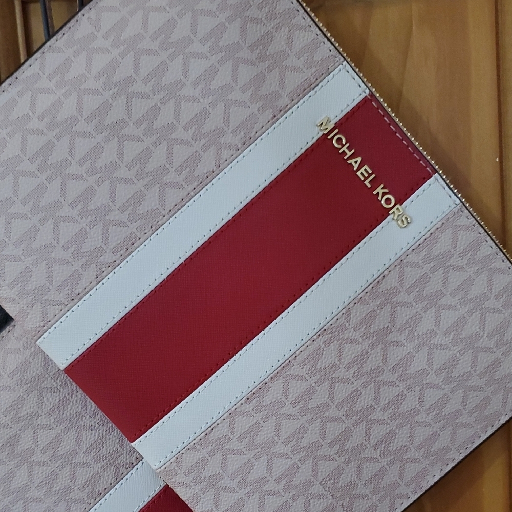 NWT Michael Kots JetSet Clutch - 3 Colors Available - Picture 3 of 10